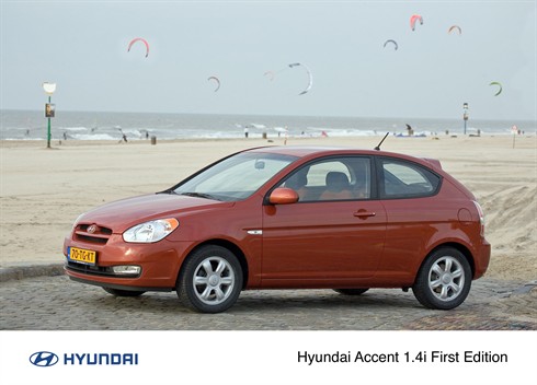 Hyundai Accent 3-deurs First Edition.jpg